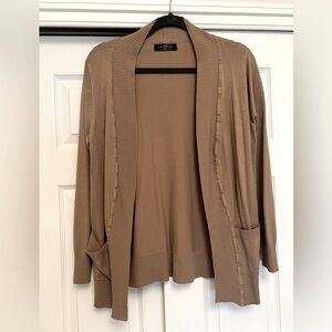 Johnny Cardigan. Beige Size XL